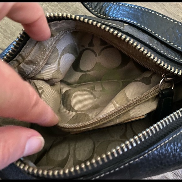 Black leather Coach purse - Picture 2 of 4